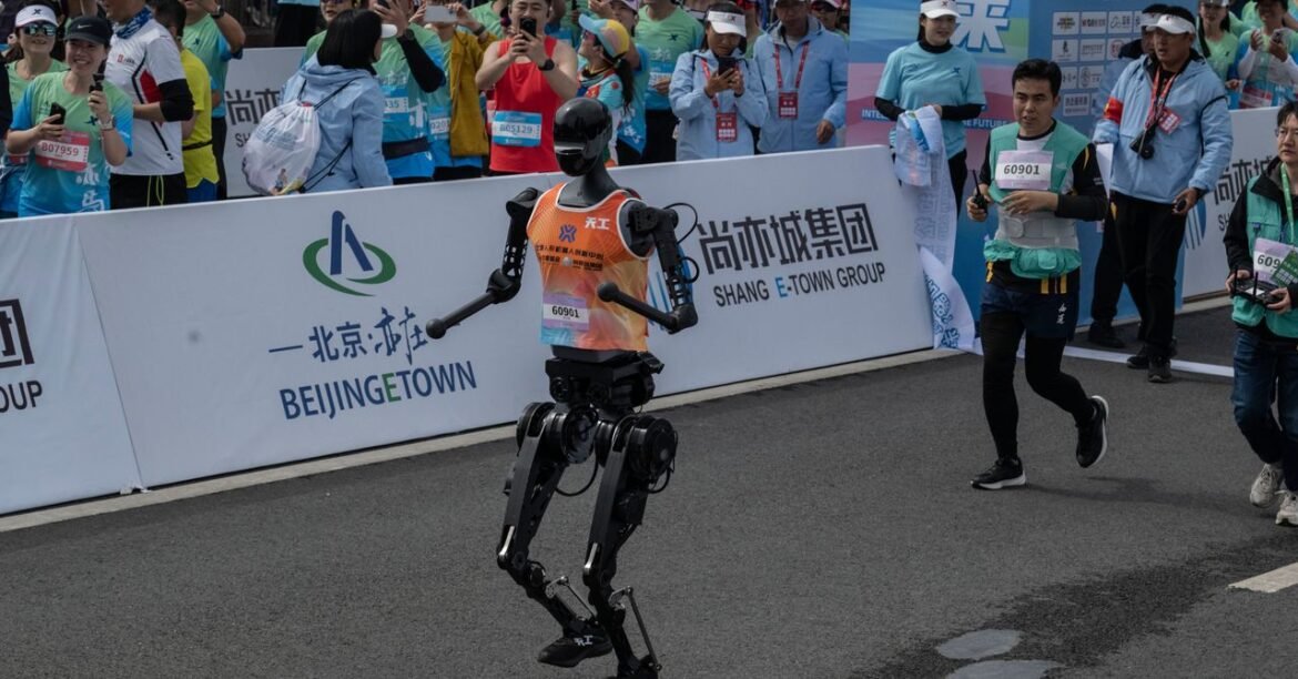 Stumbling and Overheating, Most Humanoid Robots Fail to Finish Half Marathon in Beijing