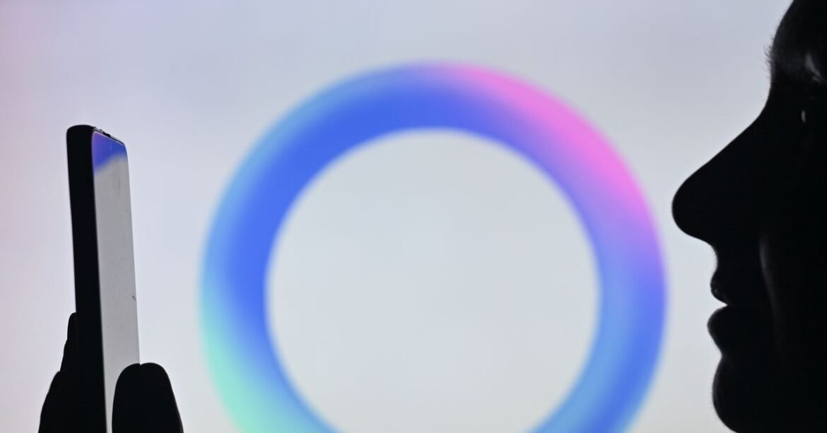 What Is the Meta AI Button in WhatsApp, and How Do I Remove It?